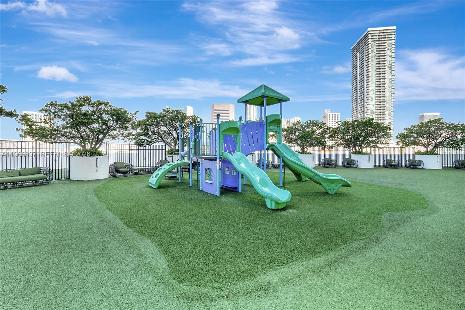 image The Ivy at Riverfront65