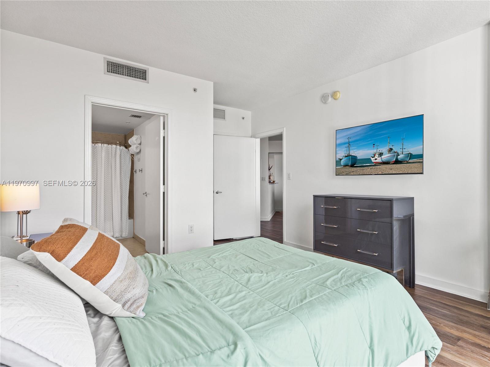 9066 SW 73rd Ct #2008 Miami, FL 33156