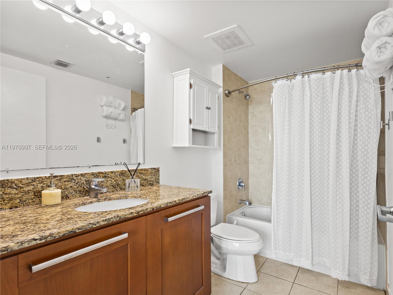 9066 SW 73rd Ct #2008 Miami, FL 33156