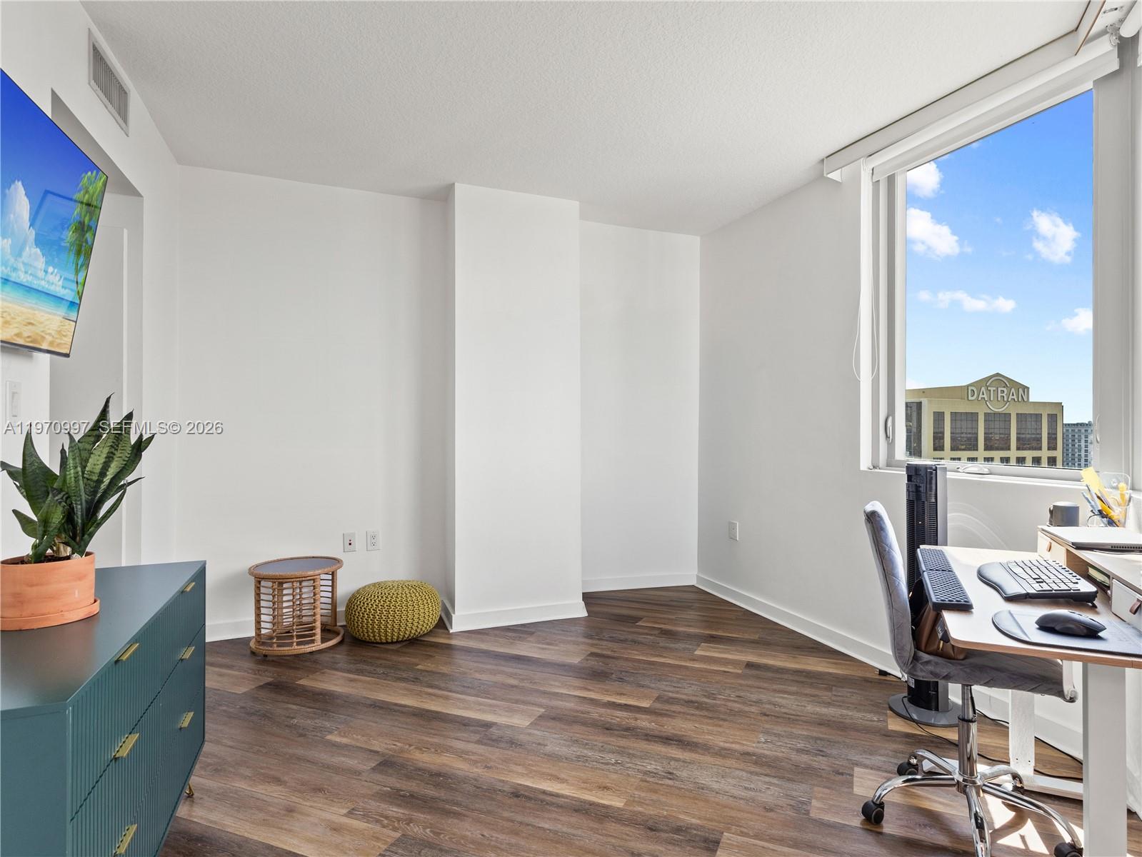 9066 SW 73rd Ct #2008 Miami, FL 33156