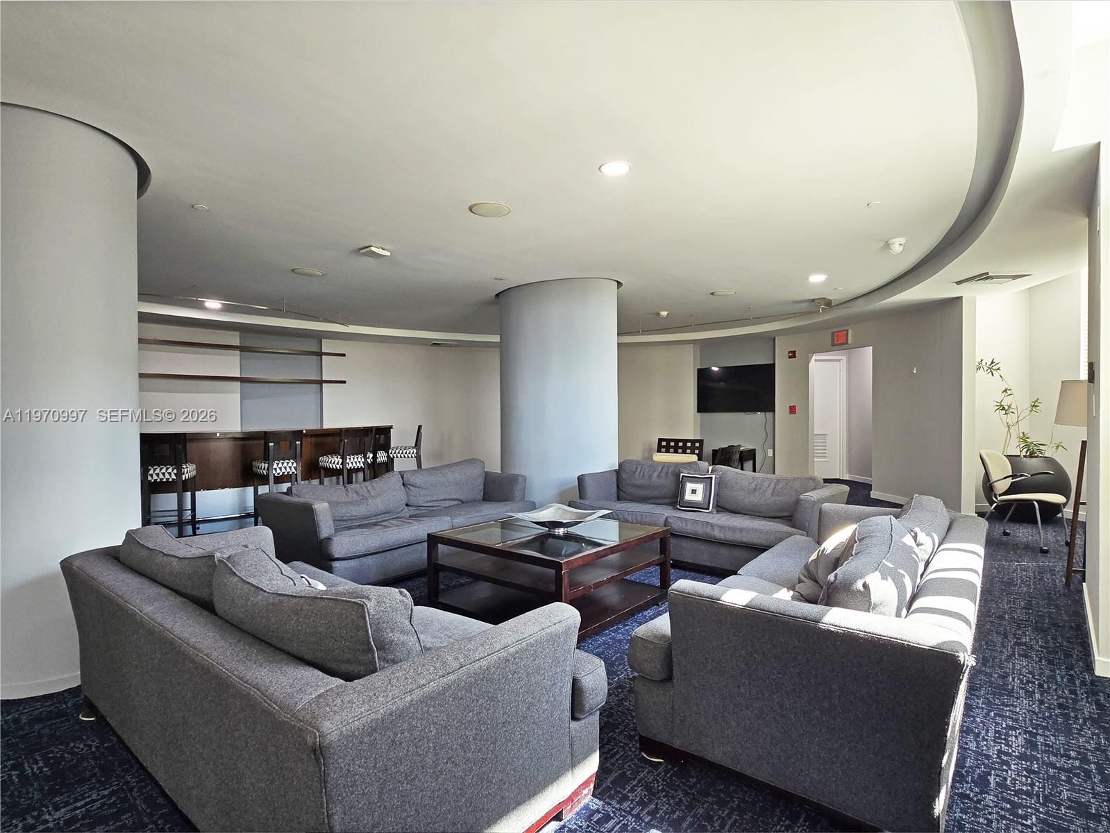 9066 SW 73rd Ct #2008 Miami, FL 33156