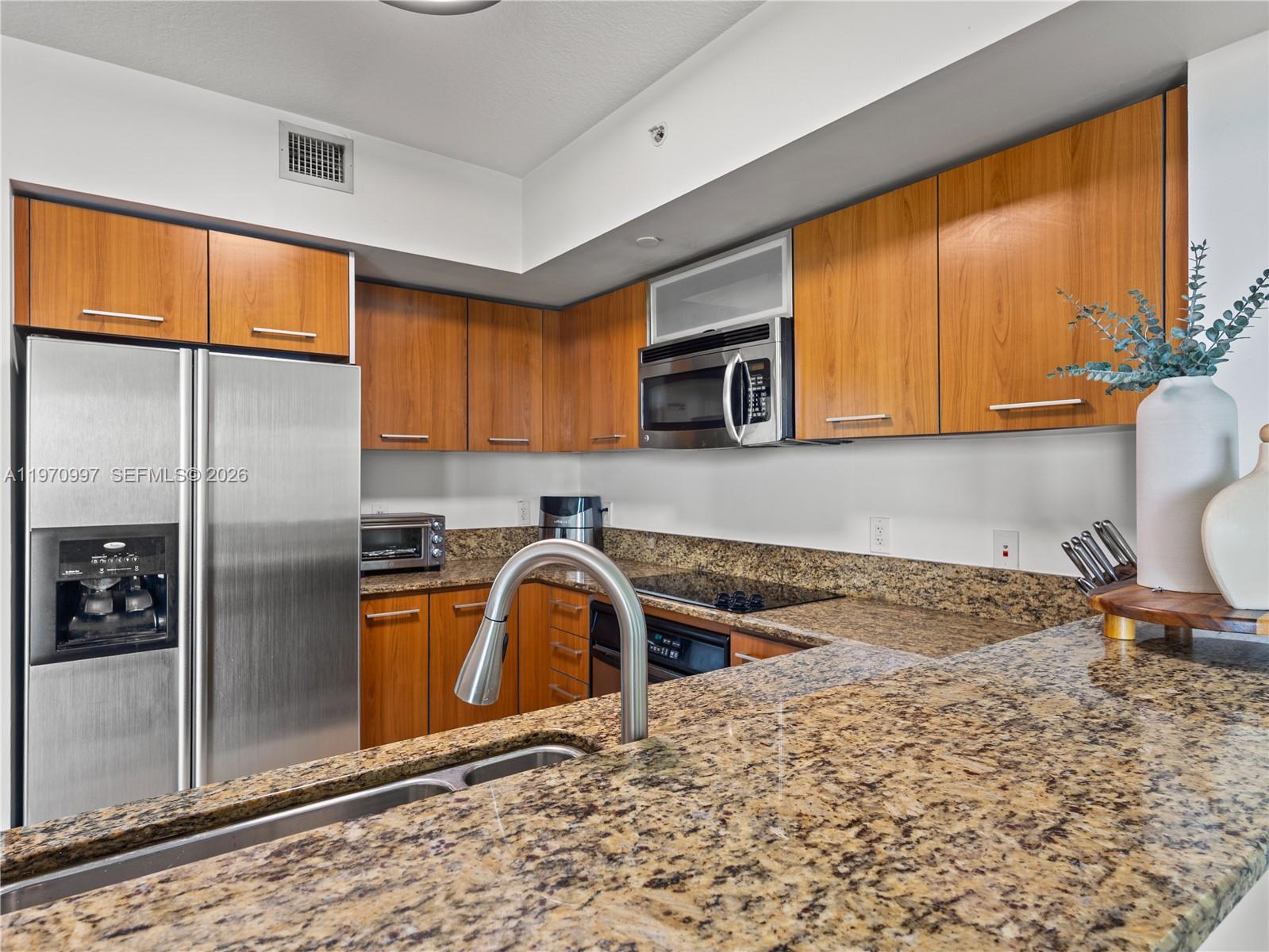 9066 SW 73rd Ct #2008 Miami, FL 33156