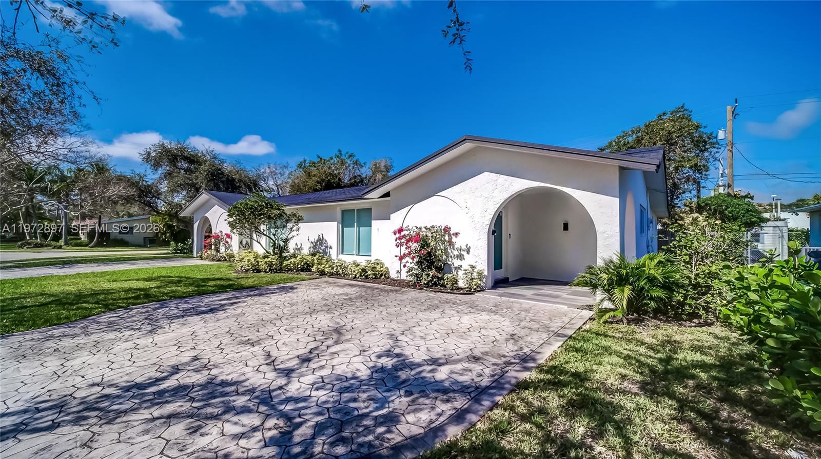 11690 SW 81st Rd #11690 Pinecrest, FL 33156