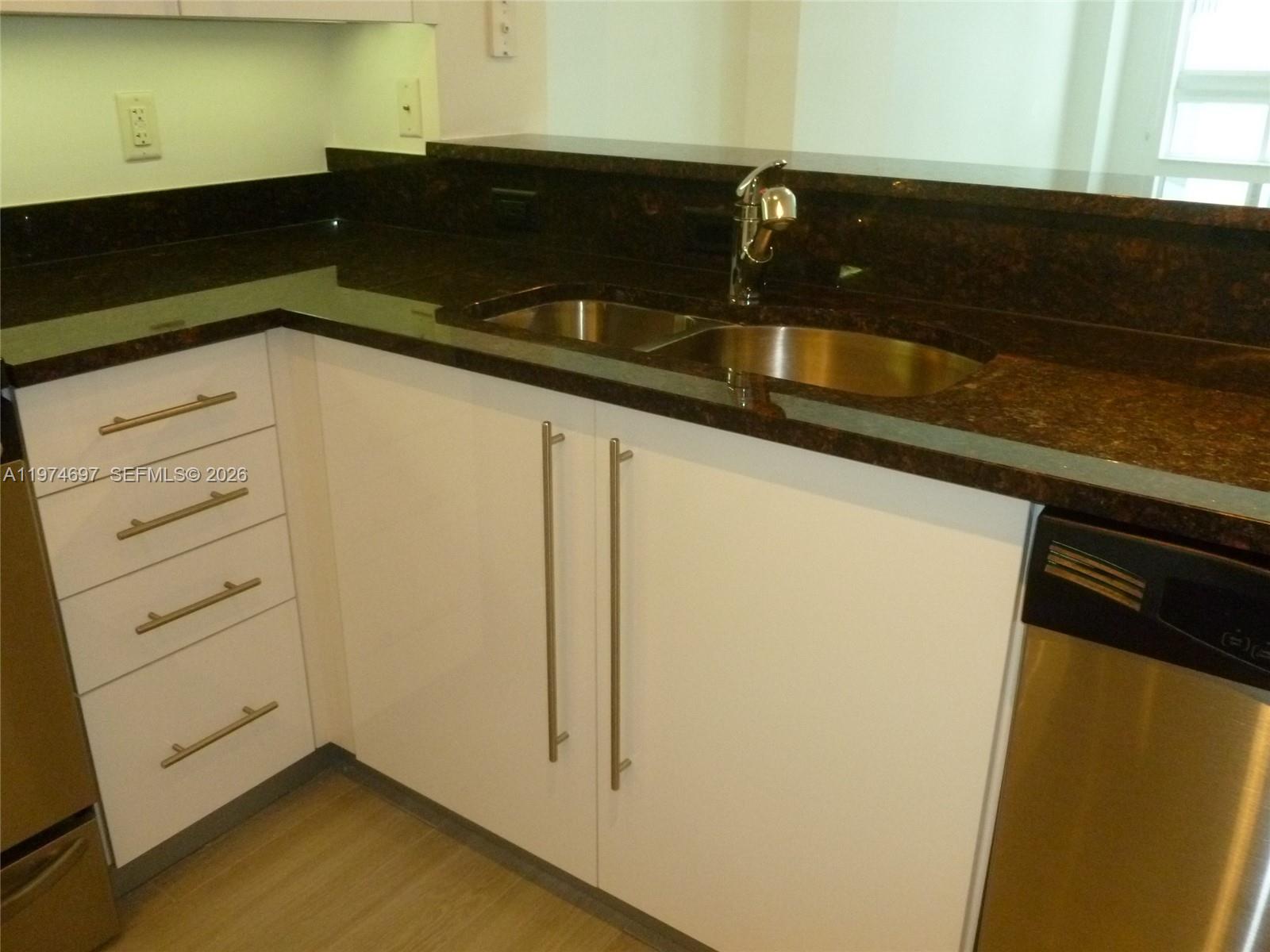 7350 SW 89th St #807S Miami, FL 33156