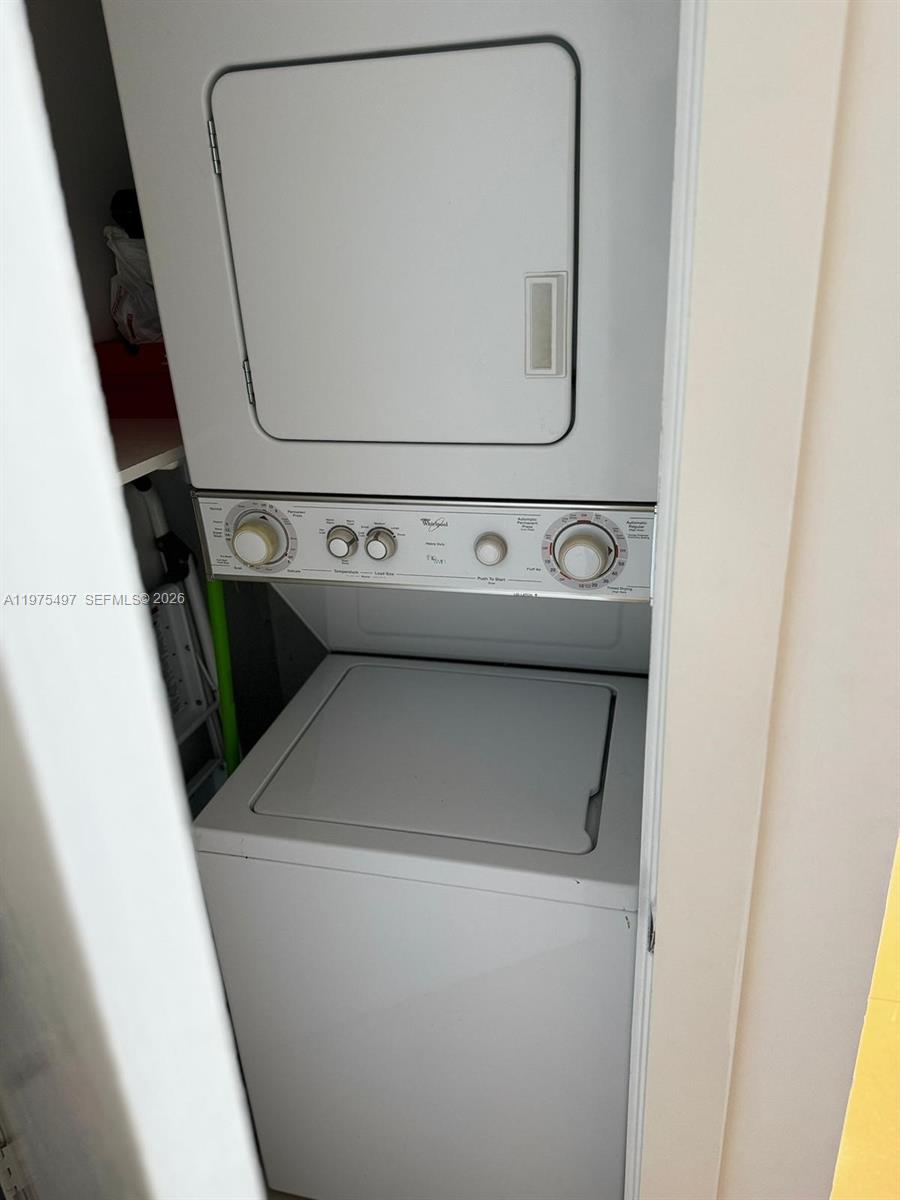 1050 Brickell Ave #2908 Miami, FL 33131