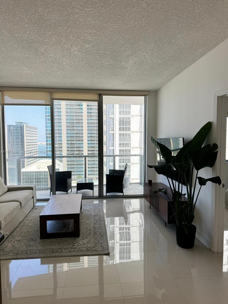 1050 Brickell Ave #2908 Miami, FL 33131