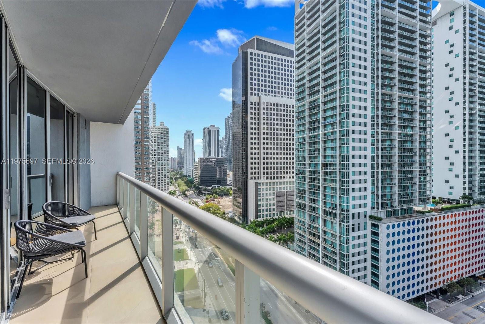 485 Brickell Ave #1807 Miami, FL 33131