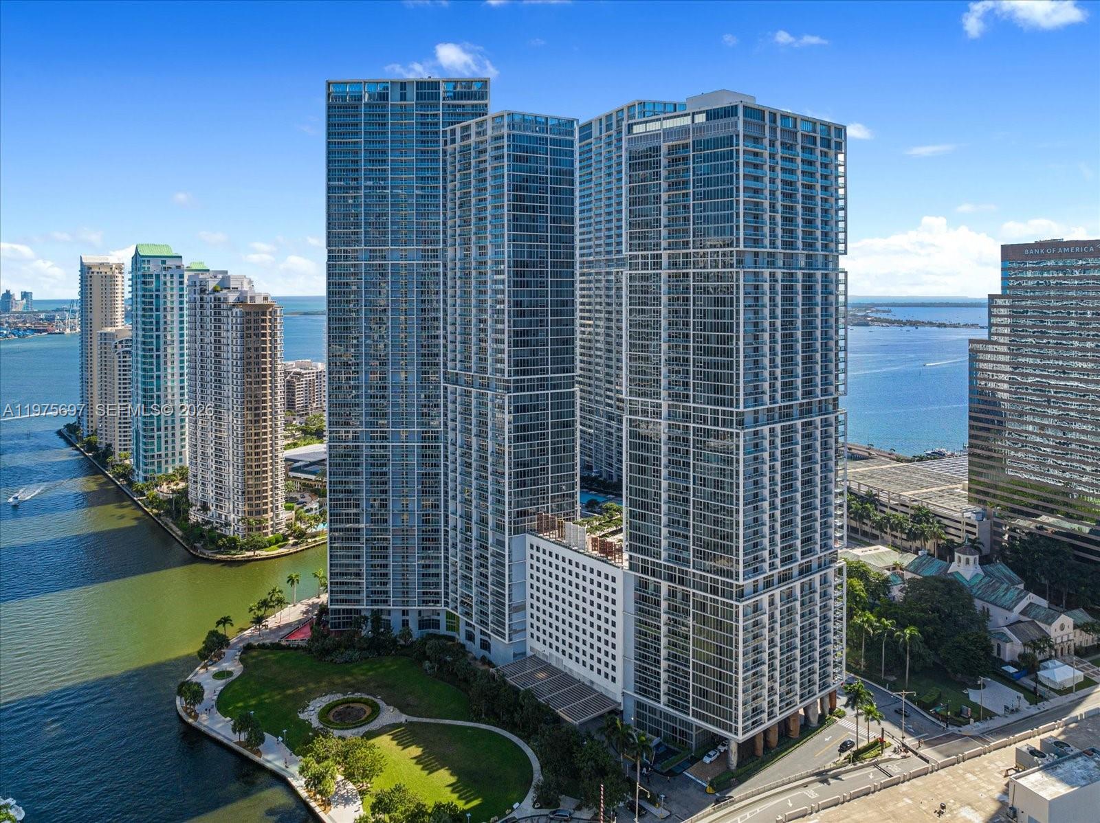 485 Brickell Ave #1807 Miami, FL 33131