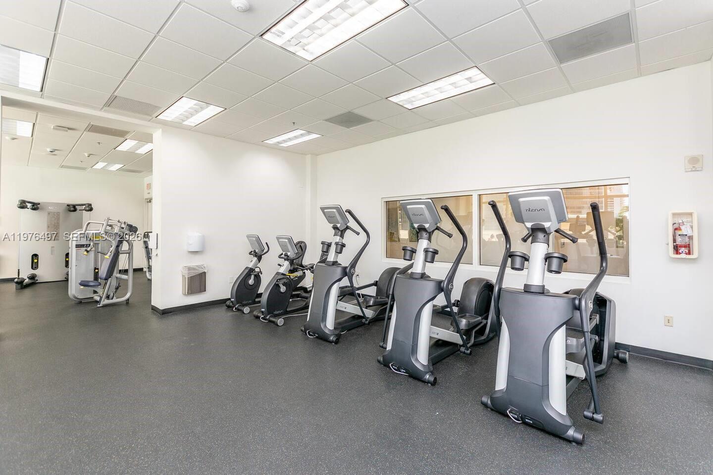 image The Club at Brickell Bay4