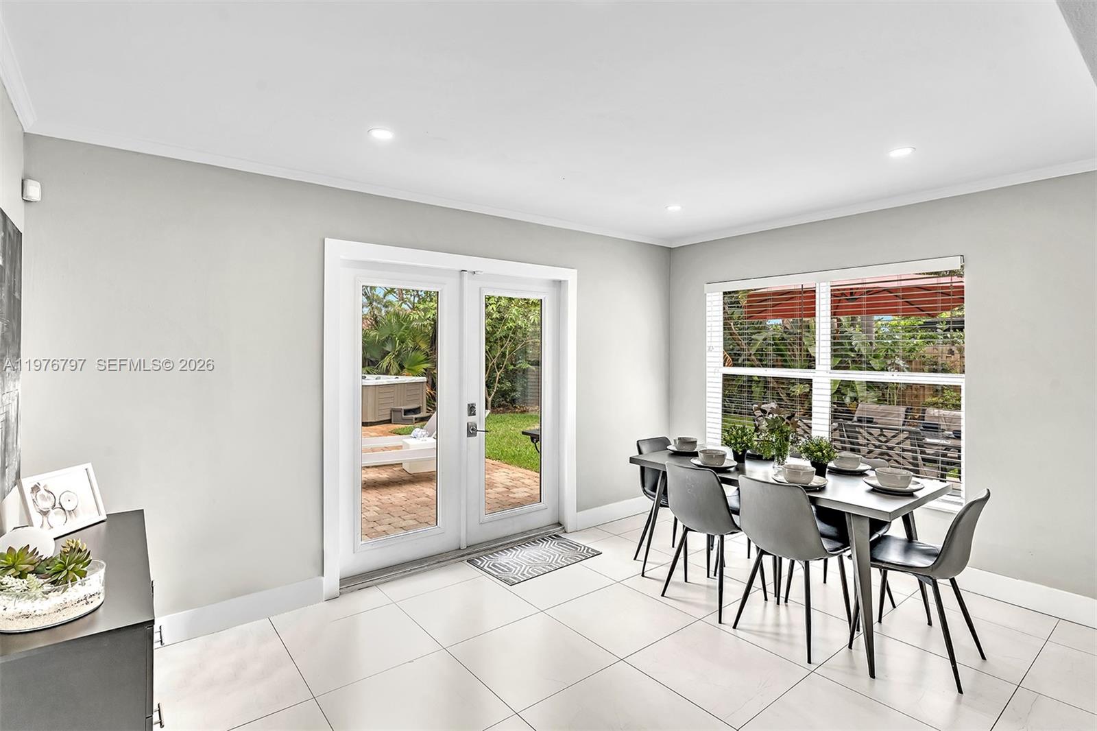 1577 NE 48th Ct Oakland Park, FL 33334