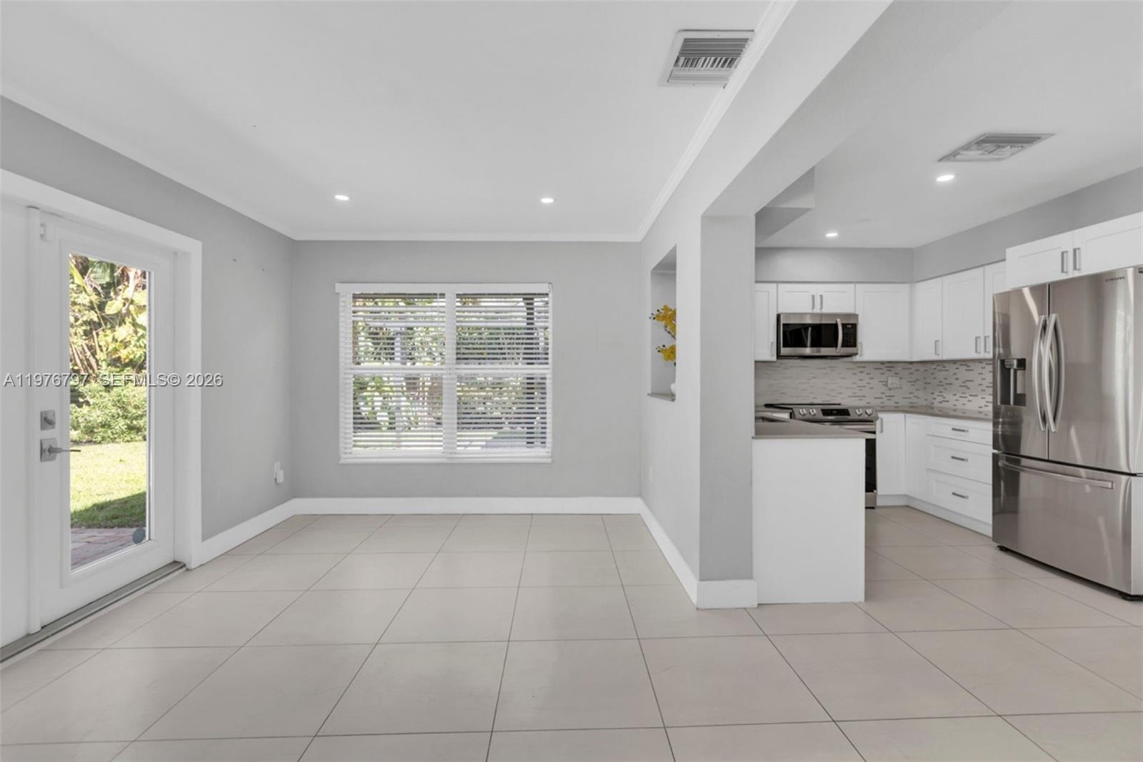 1577 NE 48th Ct Oakland Park, FL 33334