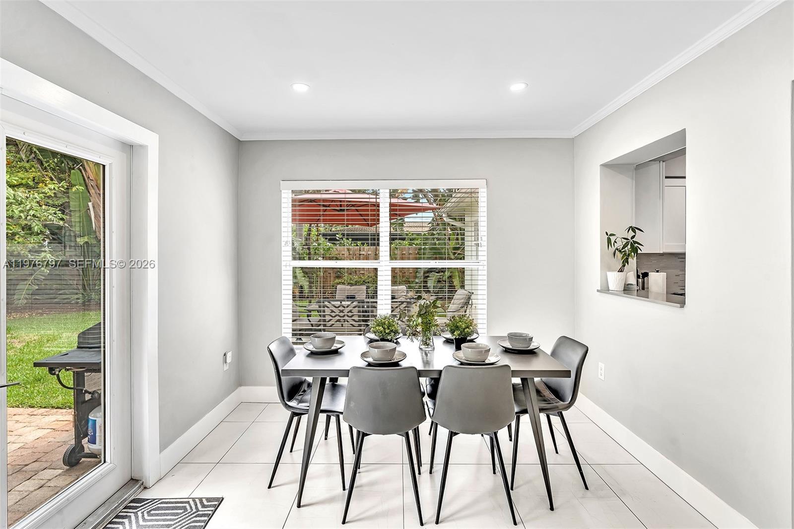 1577 NE 48th Ct Oakland Park, FL 33334