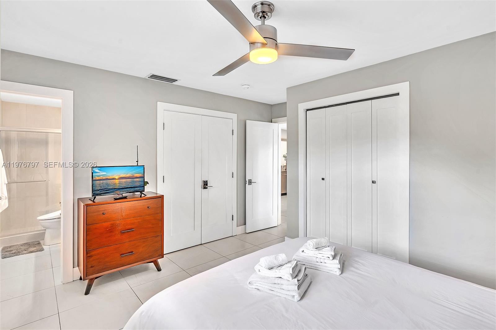 1577 NE 48th Ct Oakland Park, FL 33334