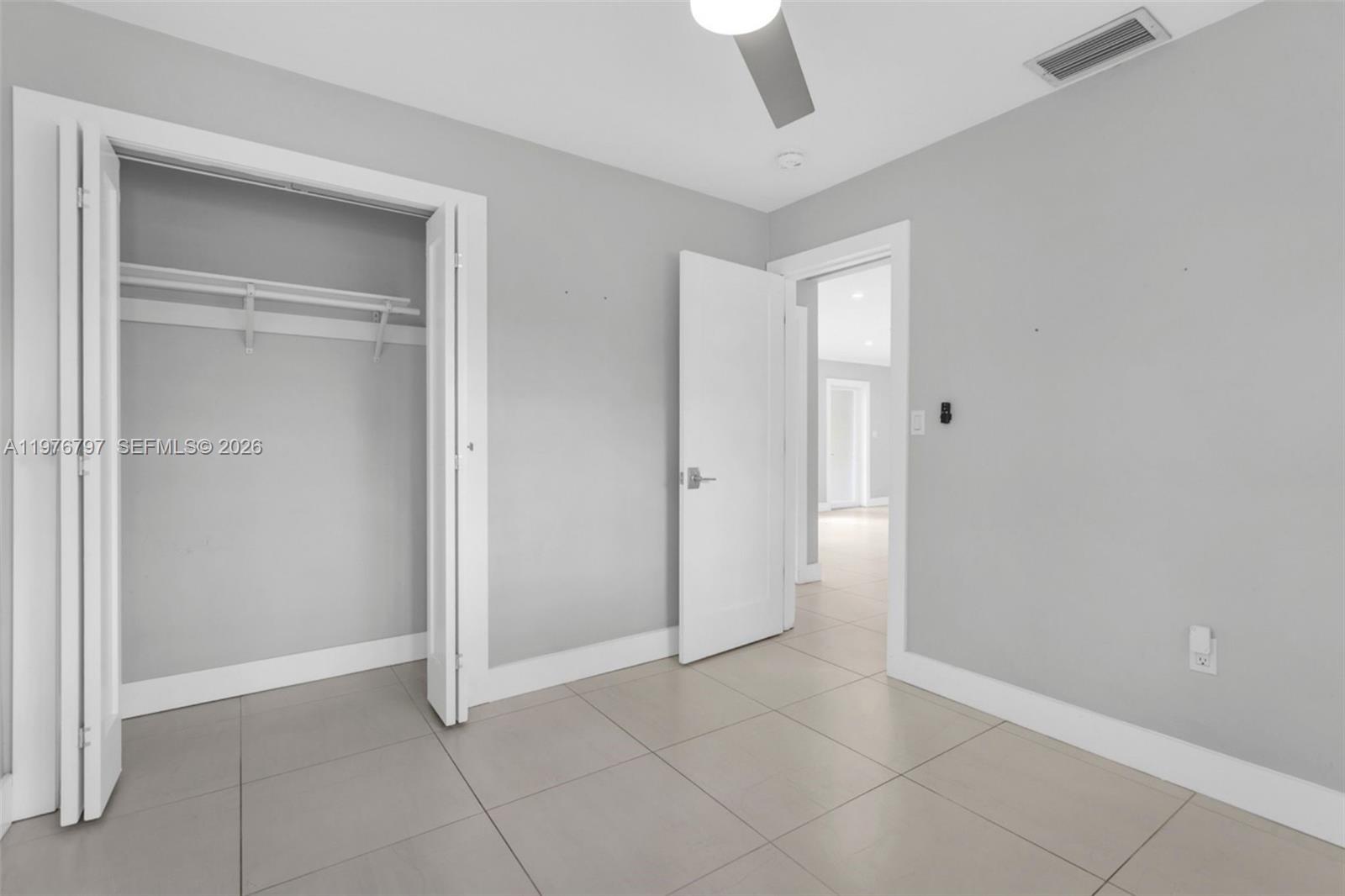 1577 NE 48th Ct Oakland Park, FL 33334