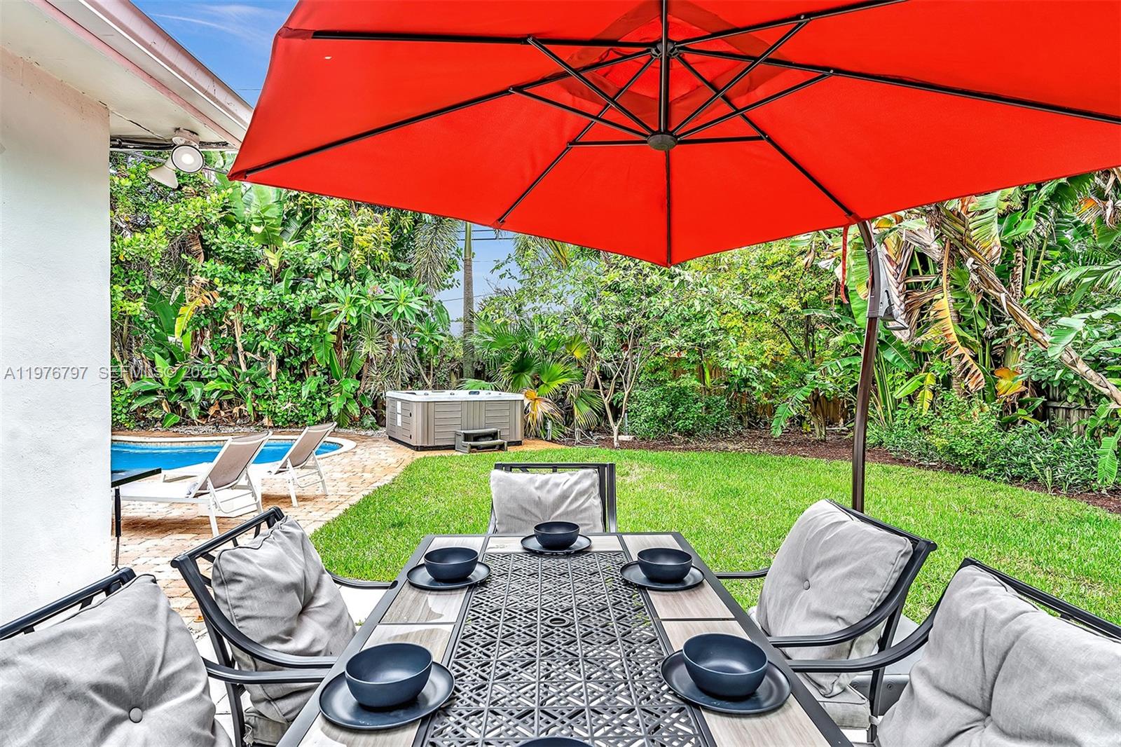 1577 NE 48th Ct Oakland Park, FL 33334