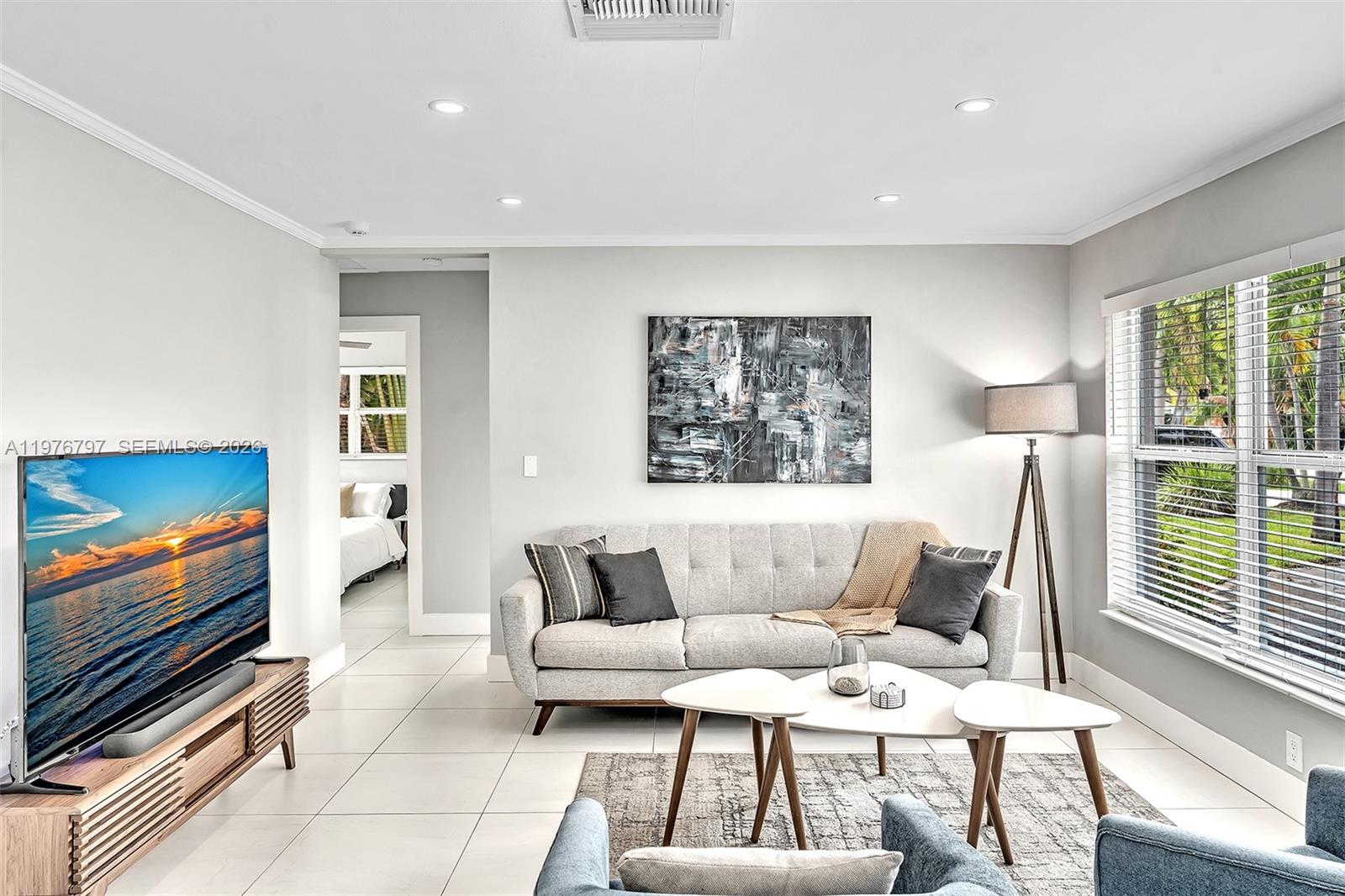 1577 NE 48th Ct Oakland Park, FL 33334