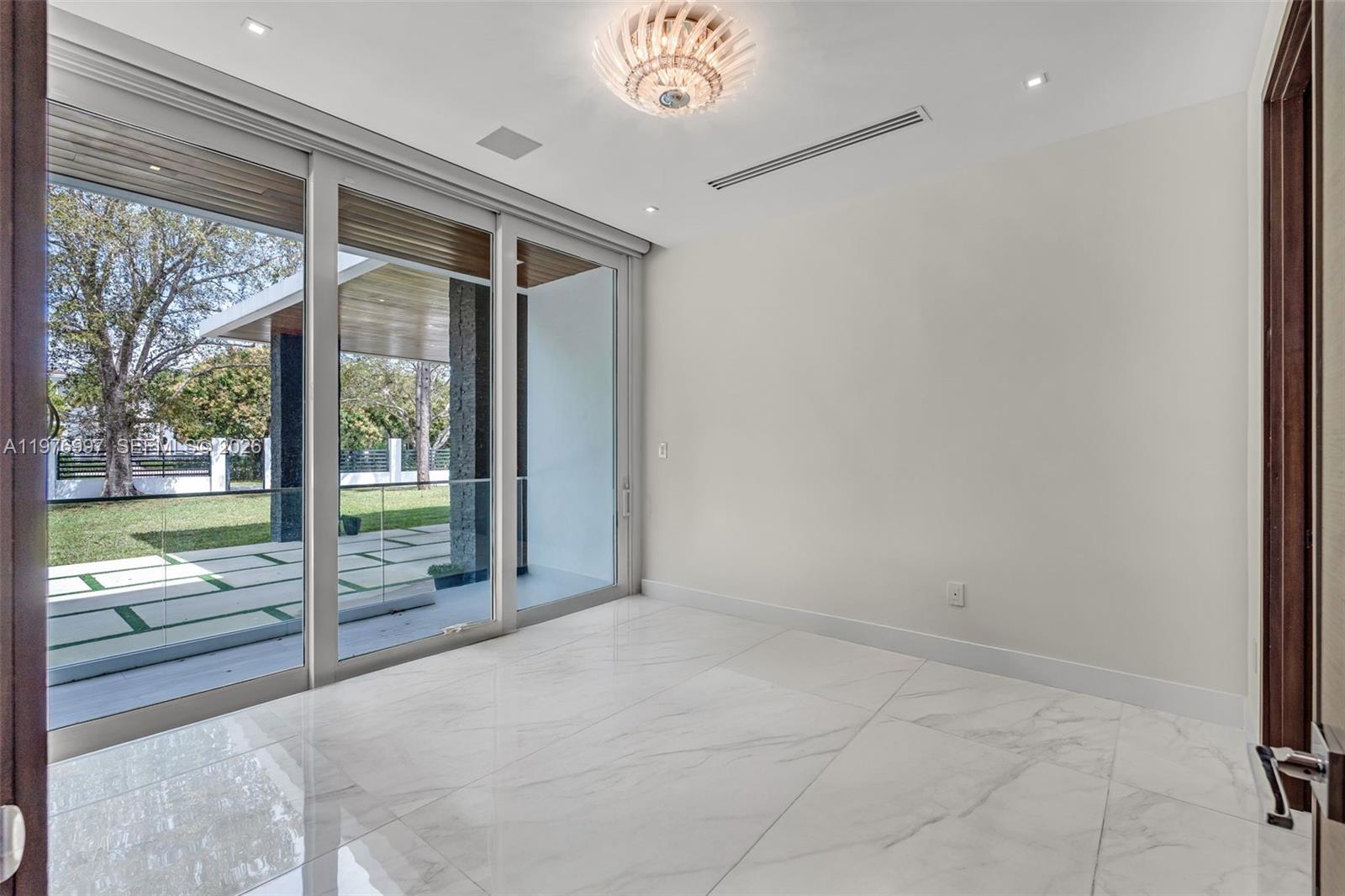 6300 SW 126th St Pinecrest, FL 33156