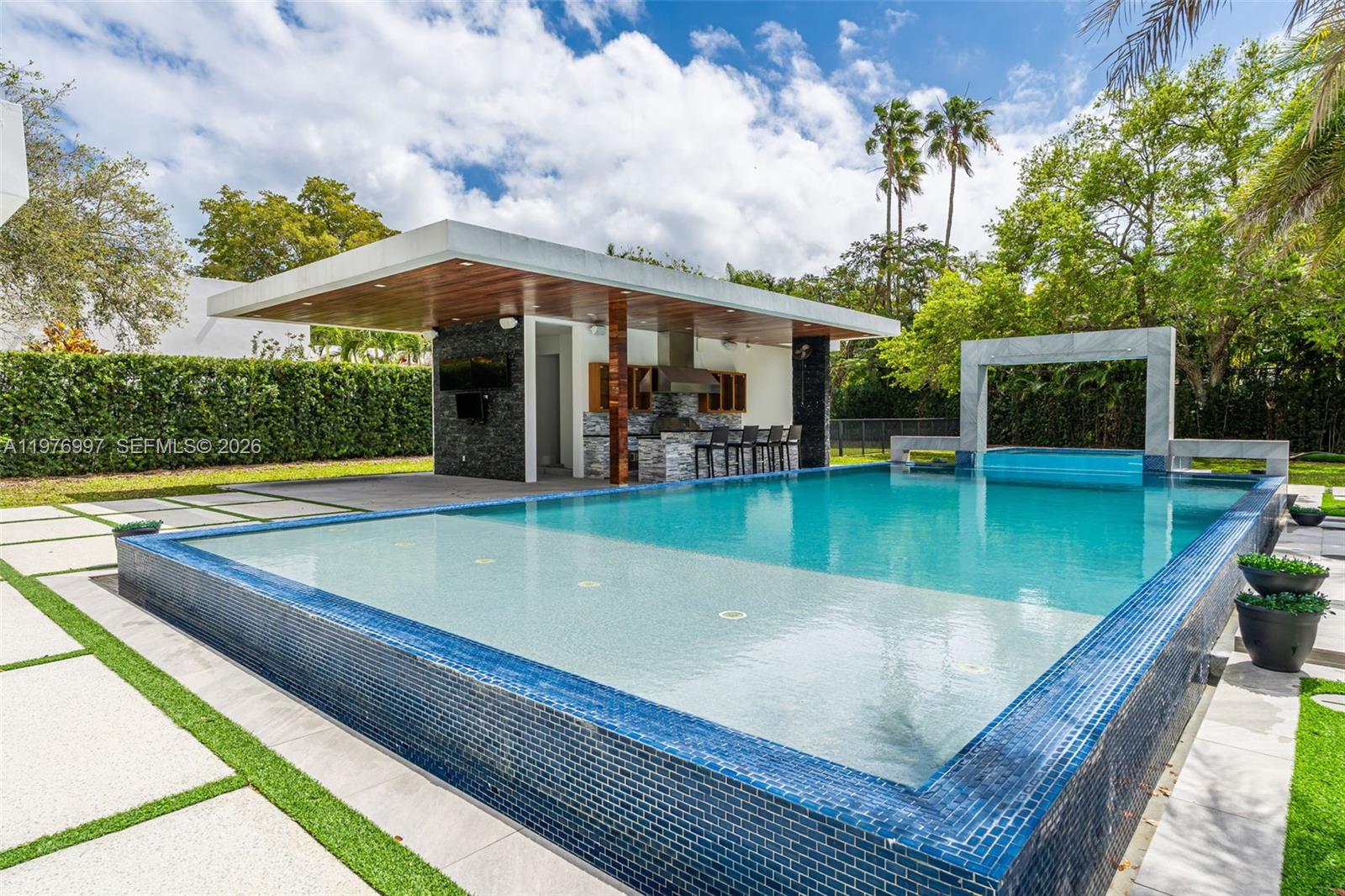 6300 SW 126th St Pinecrest, FL 33156