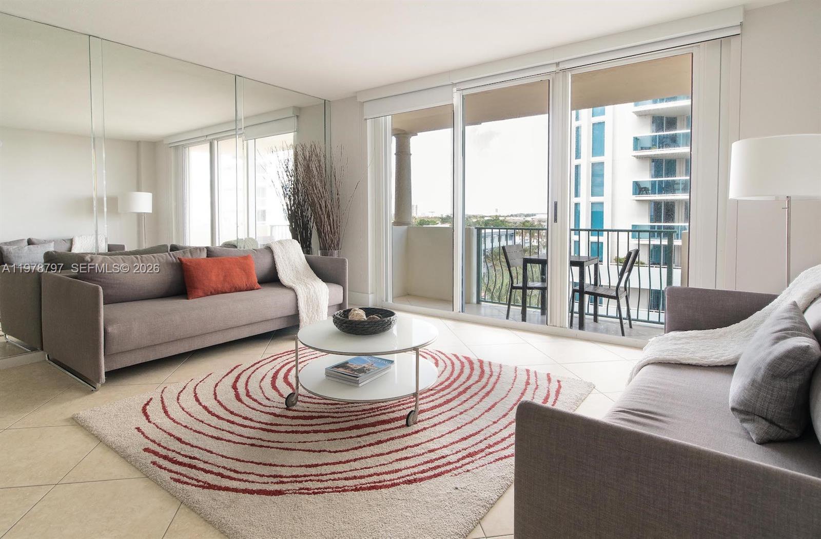 9195 Collins Ave #711 Surfside, FL 33154