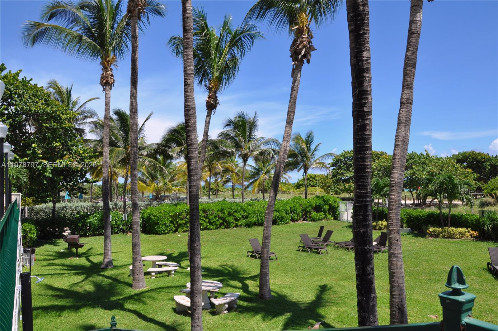 9195 Collins Ave #711 Surfside, FL 33154