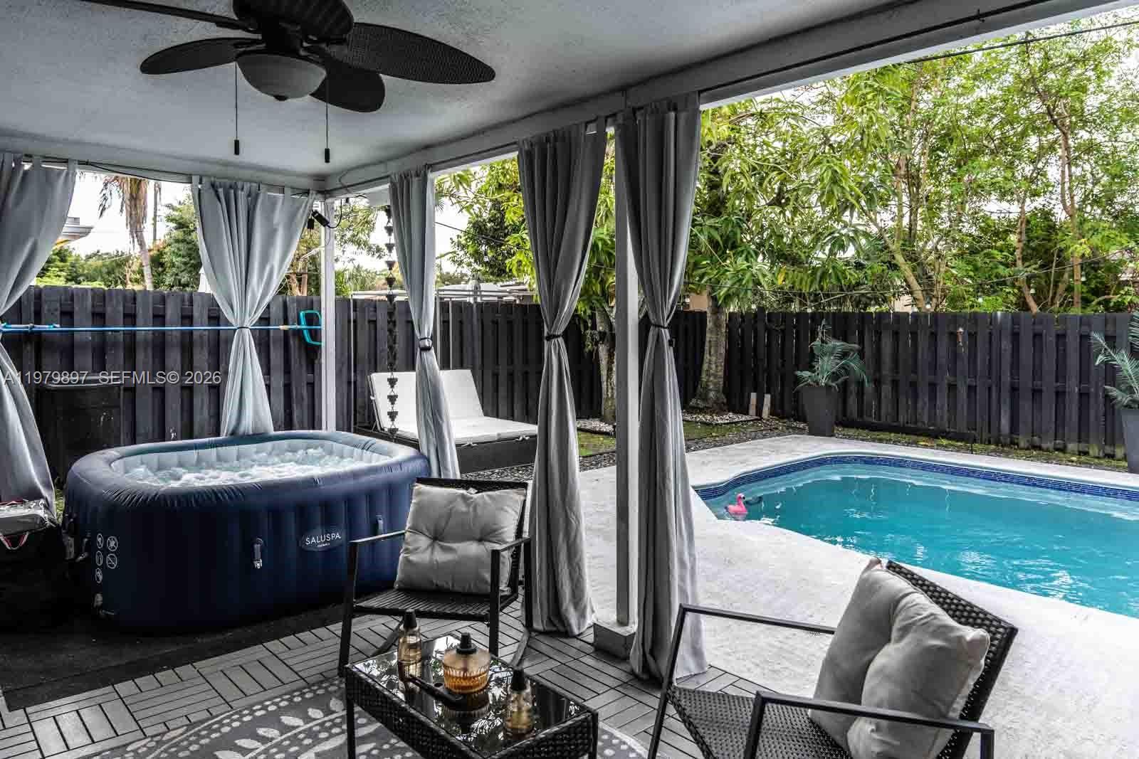 6680 NW 24th Pl Sunrise, FL 33313