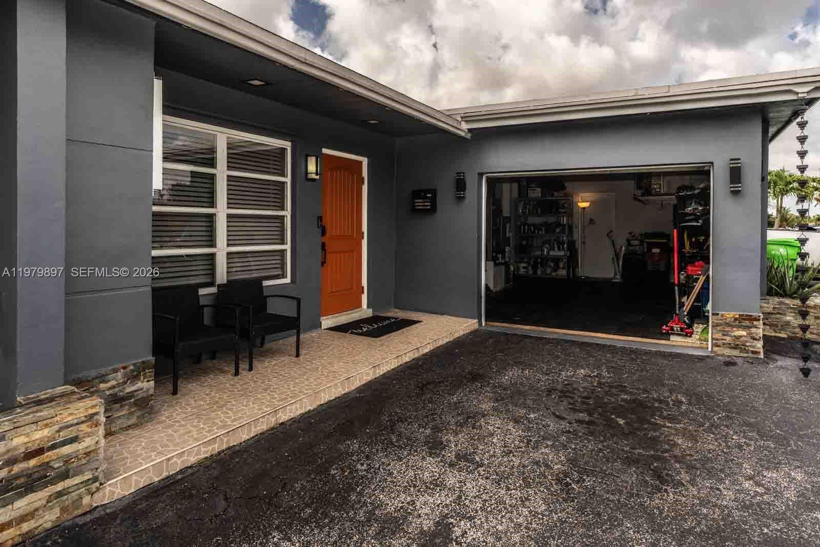 6680 NW 24th Pl Sunrise, FL 33313
