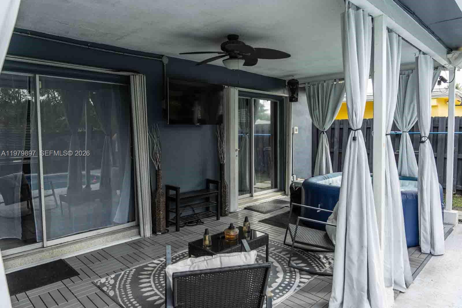 6680 NW 24th Pl Sunrise, FL 33313