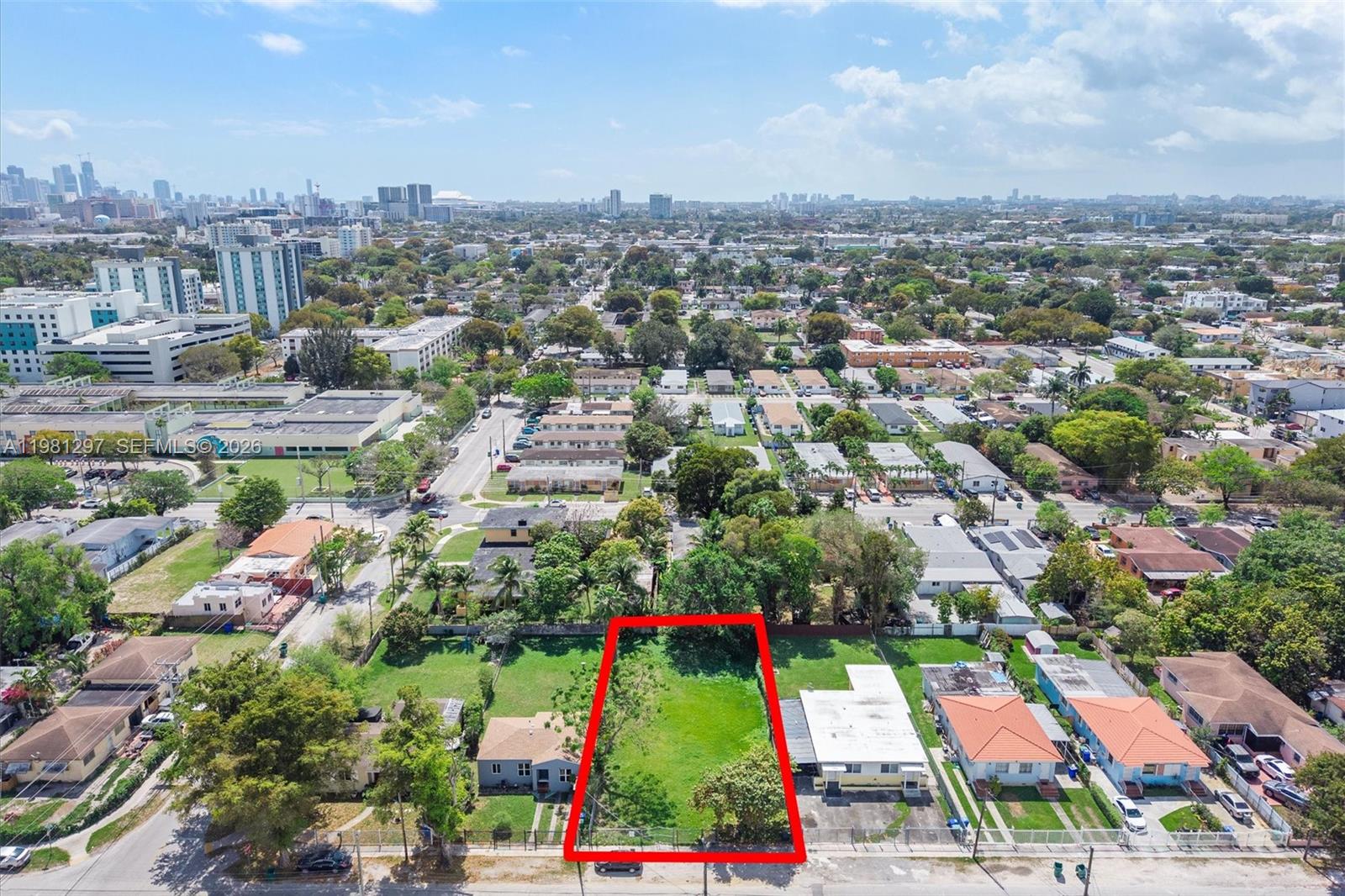 1922 NW 33rd St Miami, FL 33142