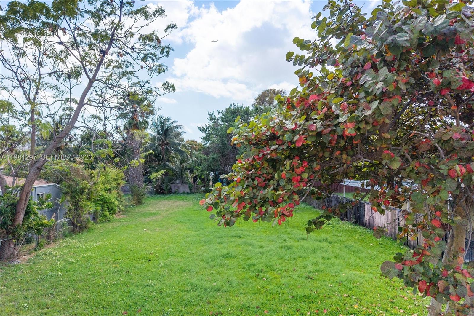 1922 NW 33rd St Miami, FL 33142