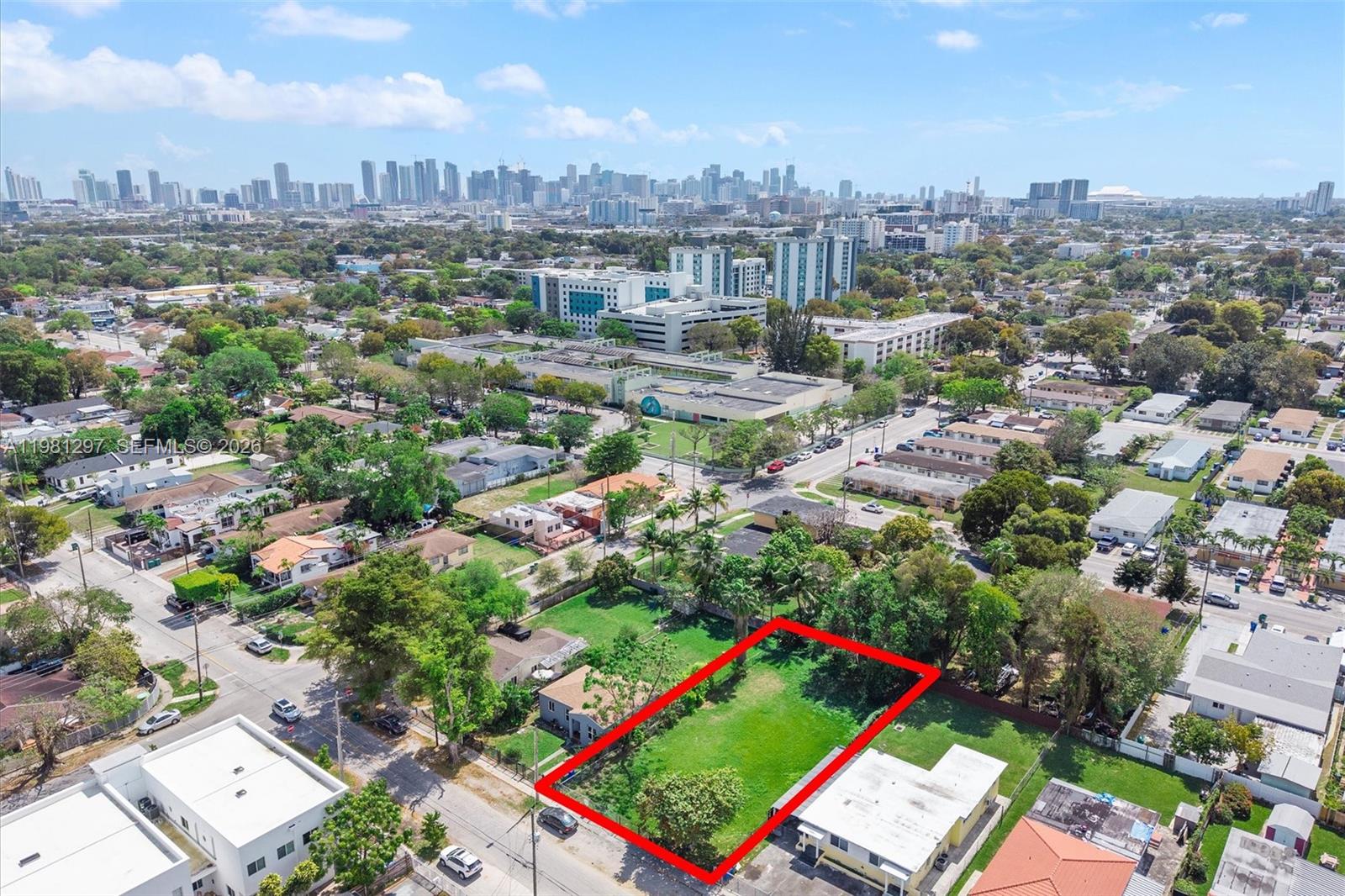 1922 NW 33rd St Miami, FL 33142