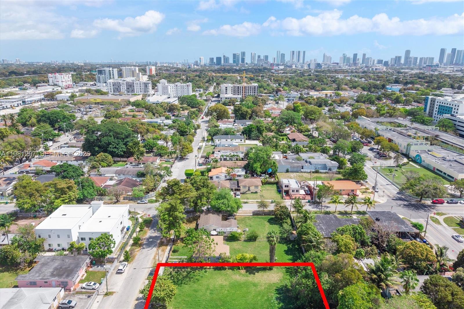 1922 NW 33rd St Miami, FL 33142