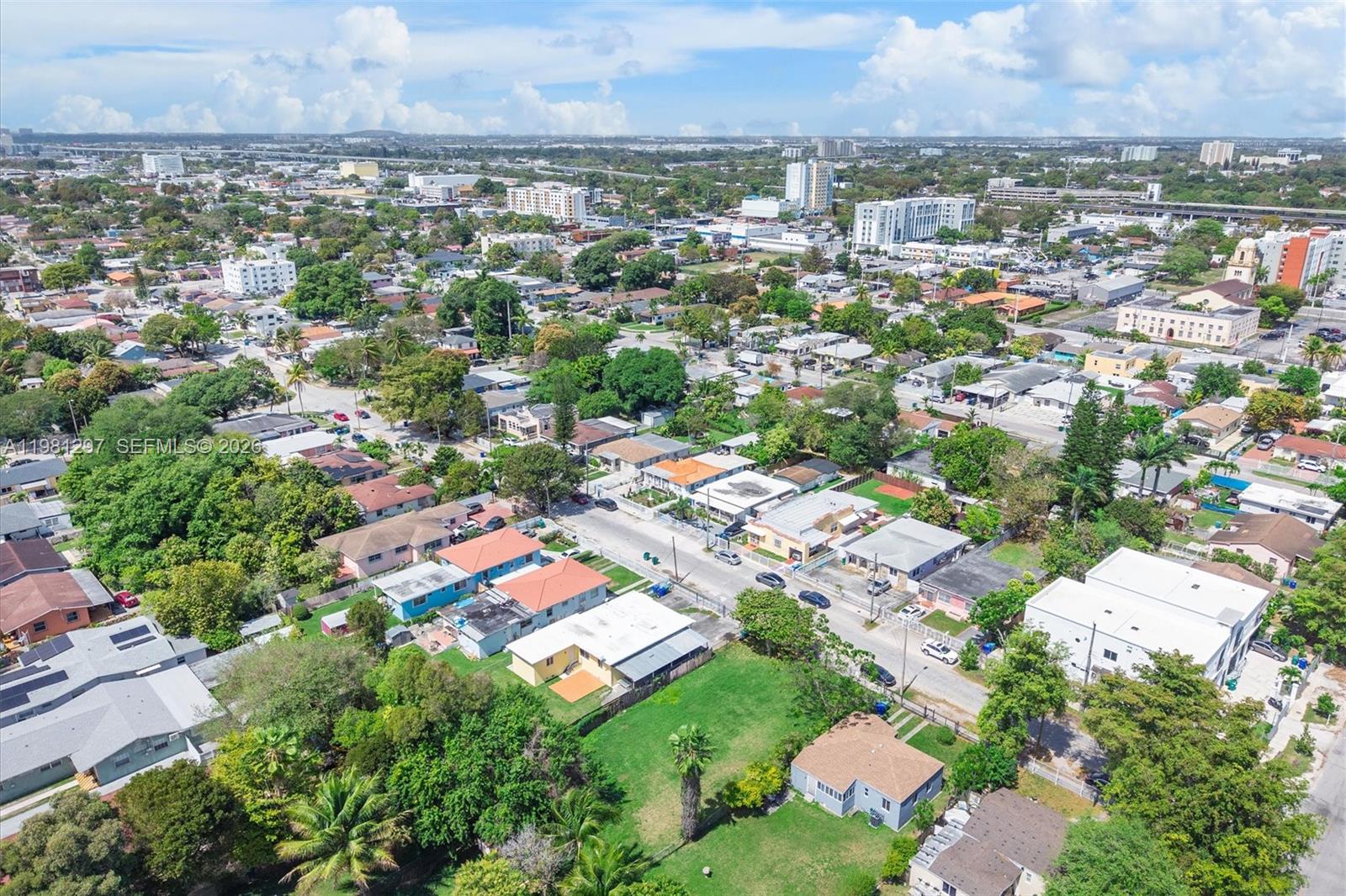 1922 NW 33rd St Miami, FL 33142