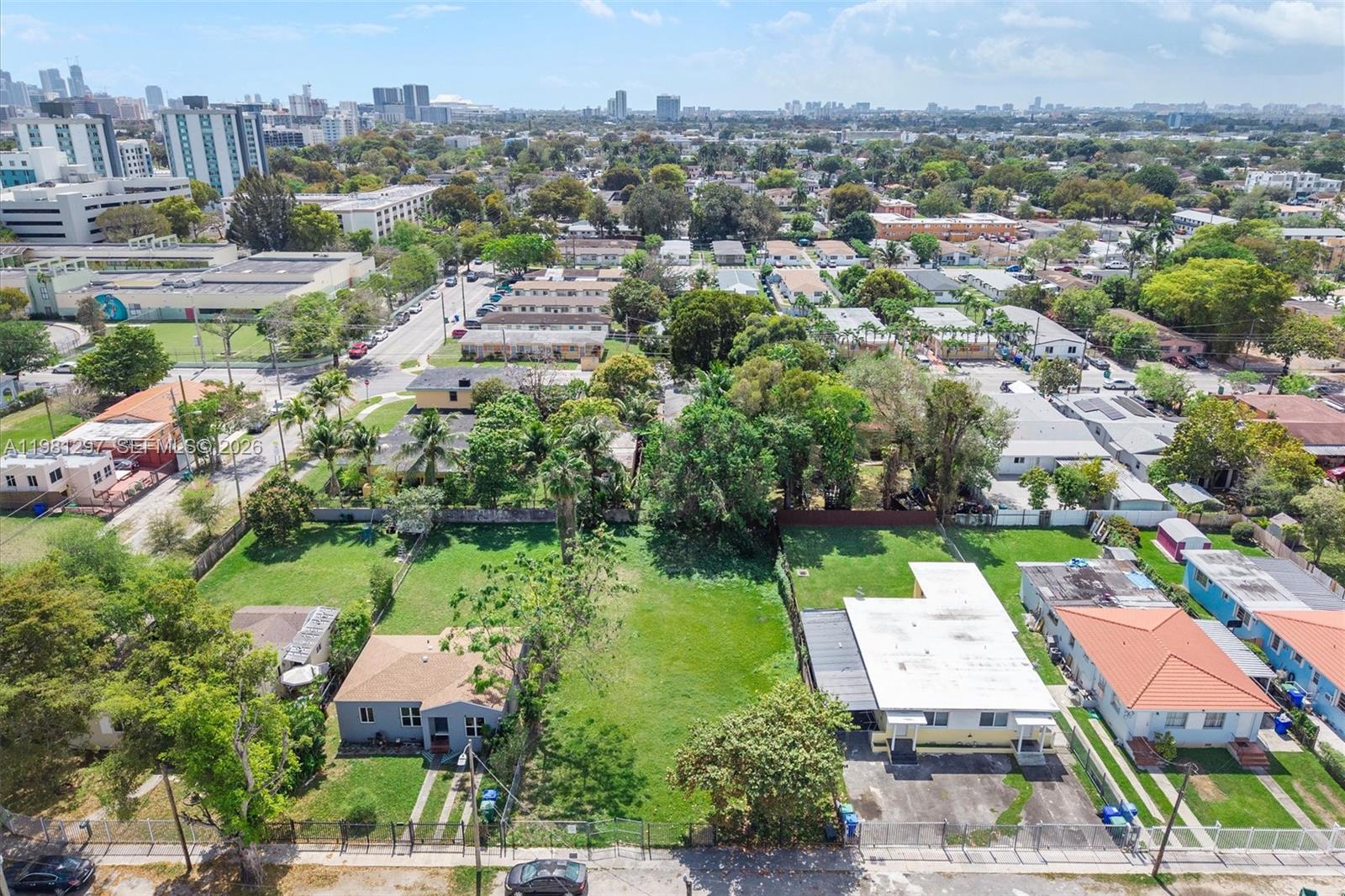 1922 NW 33rd St Miami, FL 33142