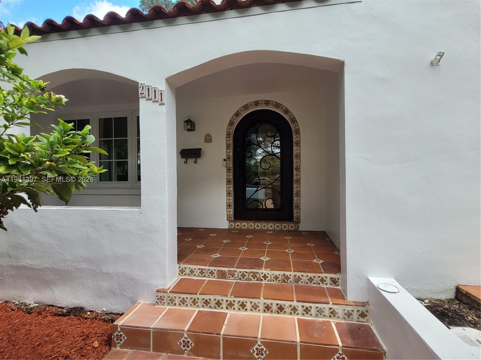 2111 Alhambra Cir Coral Gables, FL 33134