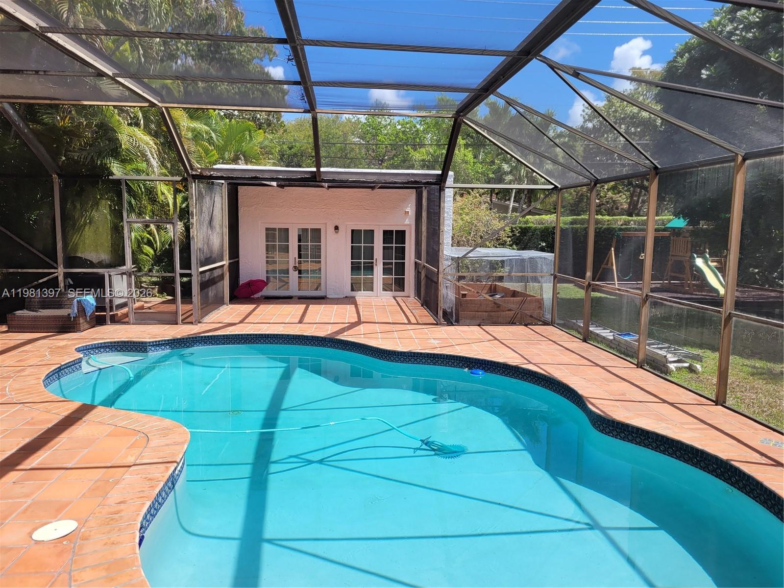 2111 Alhambra Cir Coral Gables, FL 33134