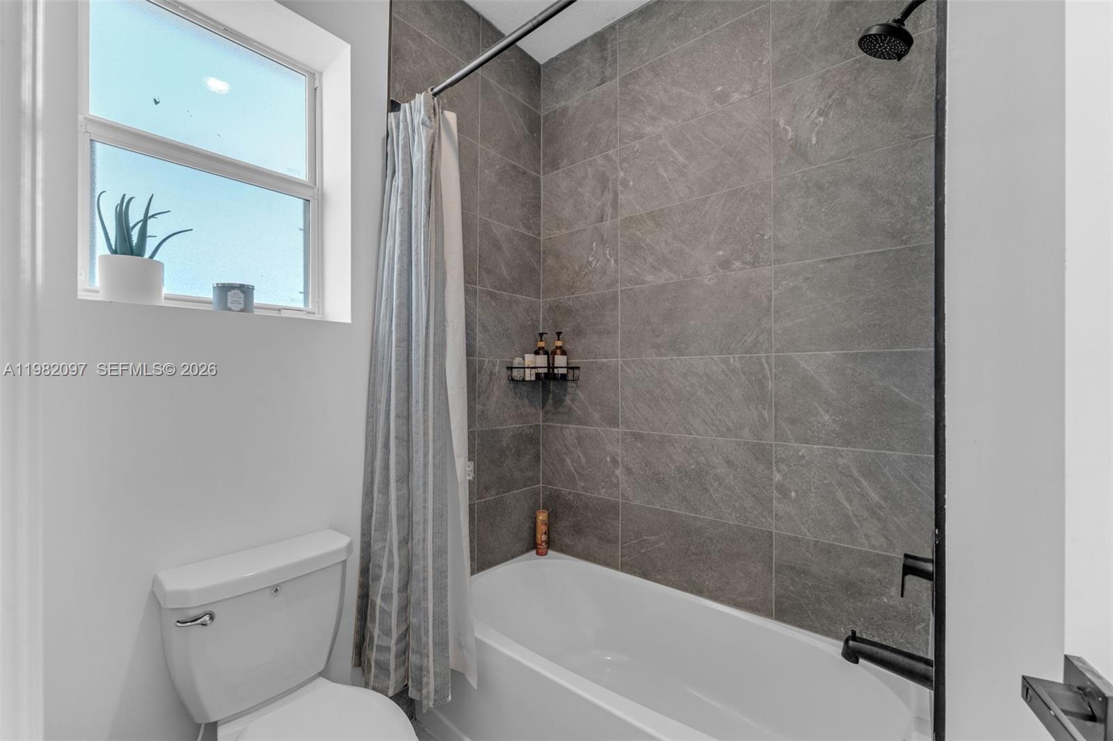 12741 SW 213th Ter Miami, FL 33177