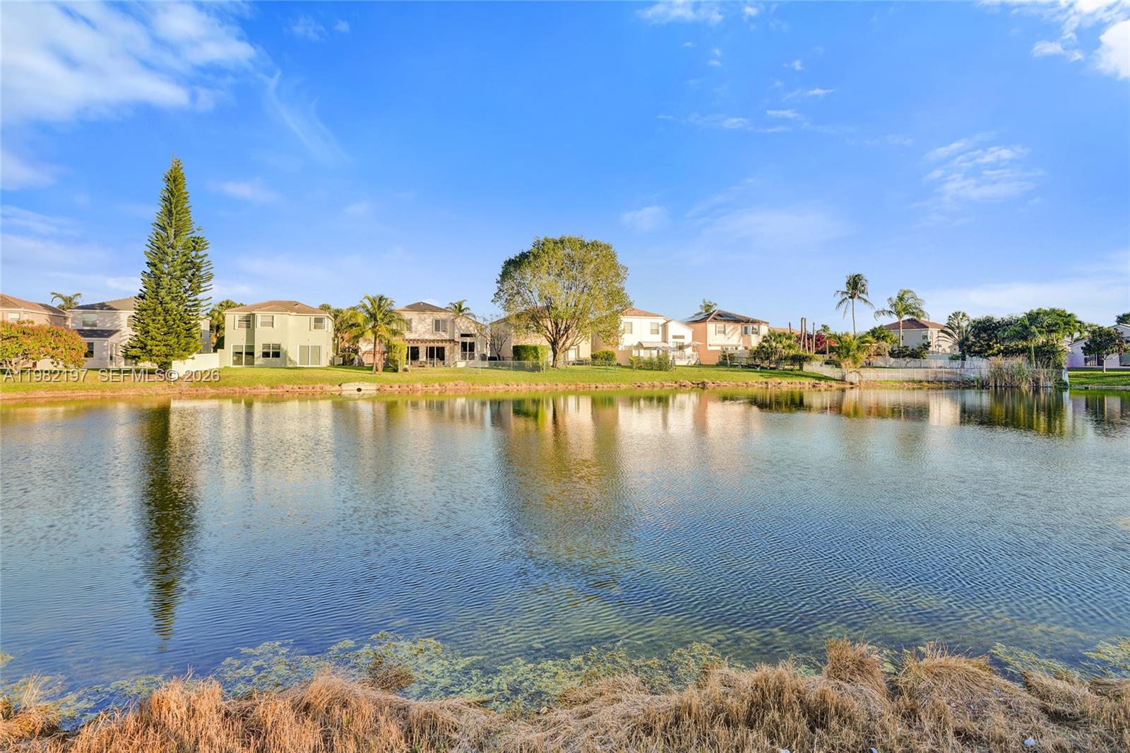 2163 NW 157th Ln Pembroke Pines, FL 33028