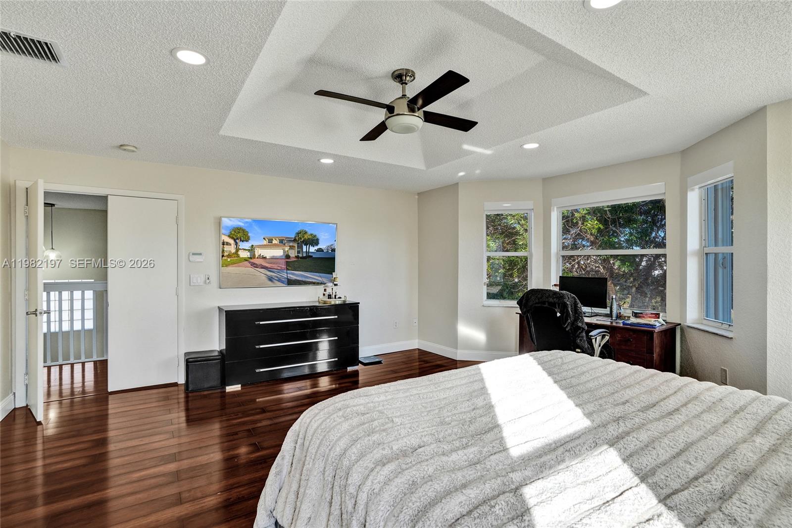 2163 NW 157th Ln Pembroke Pines, FL 33028