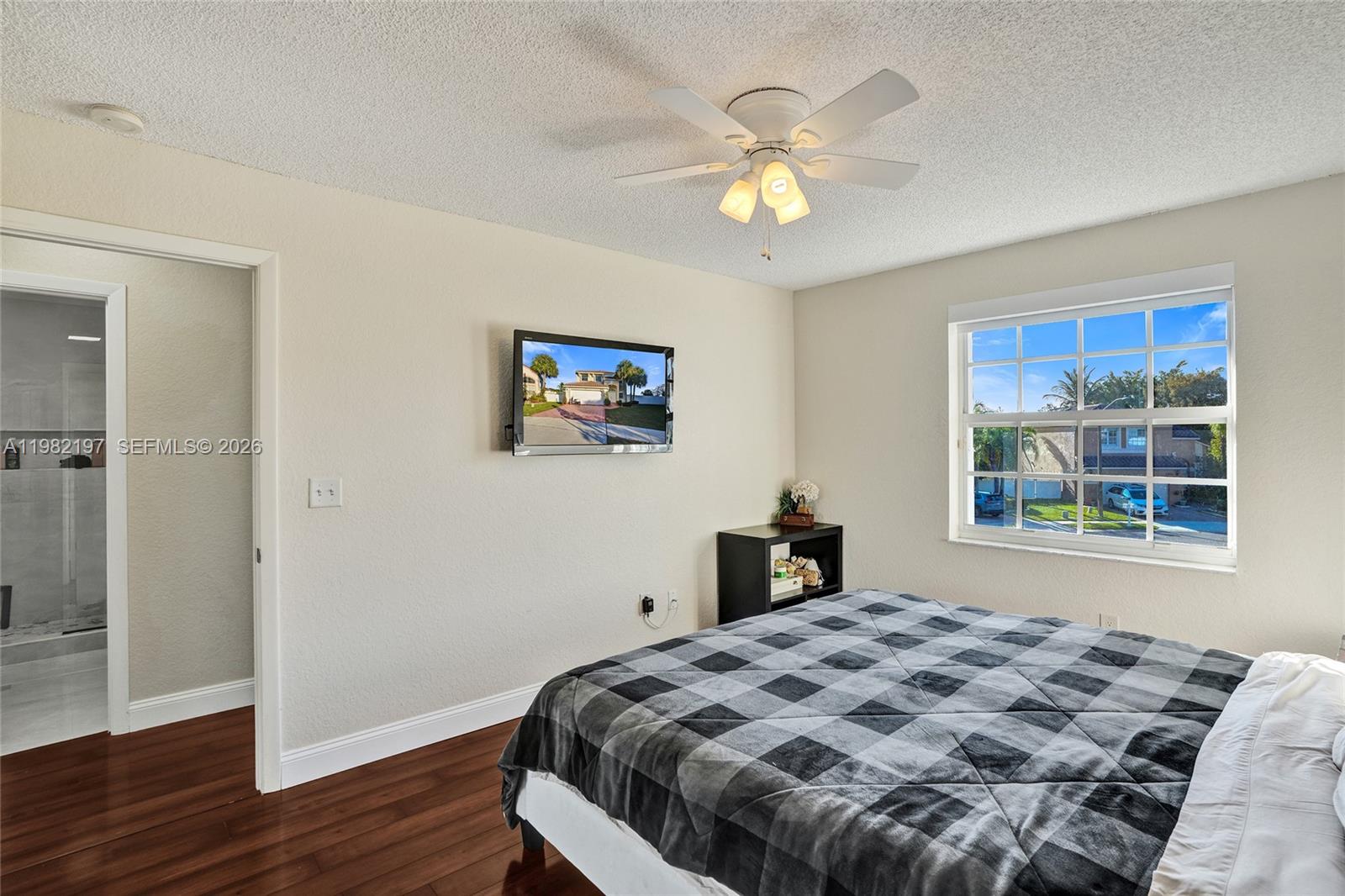 2163 NW 157th Ln Pembroke Pines, FL 33028