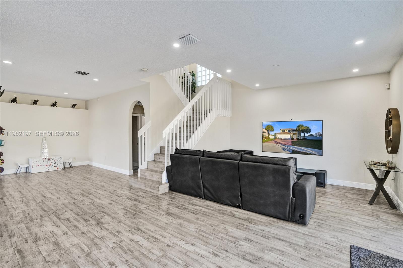 2163 NW 157th Ln Pembroke Pines, FL 33028