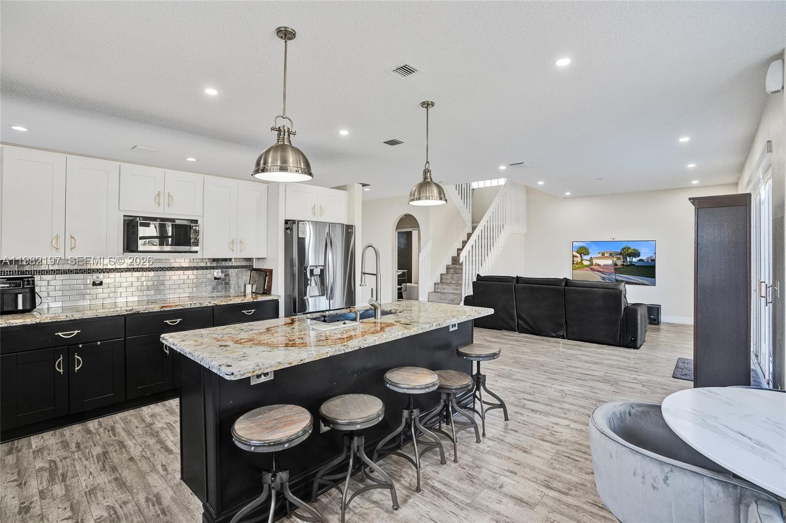 2163 NW 157th Ln Pembroke Pines, FL 33028