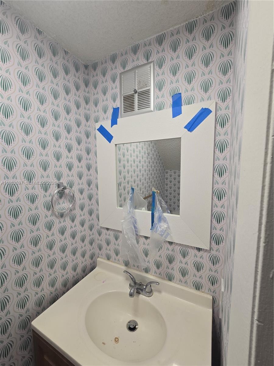 Undisclosed Address Miami, FL 33165