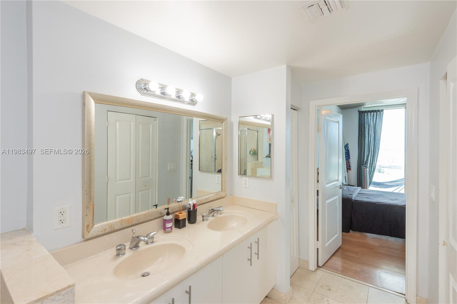 7910 Harbor Is Dr #502 North Bay Village, FL 33141