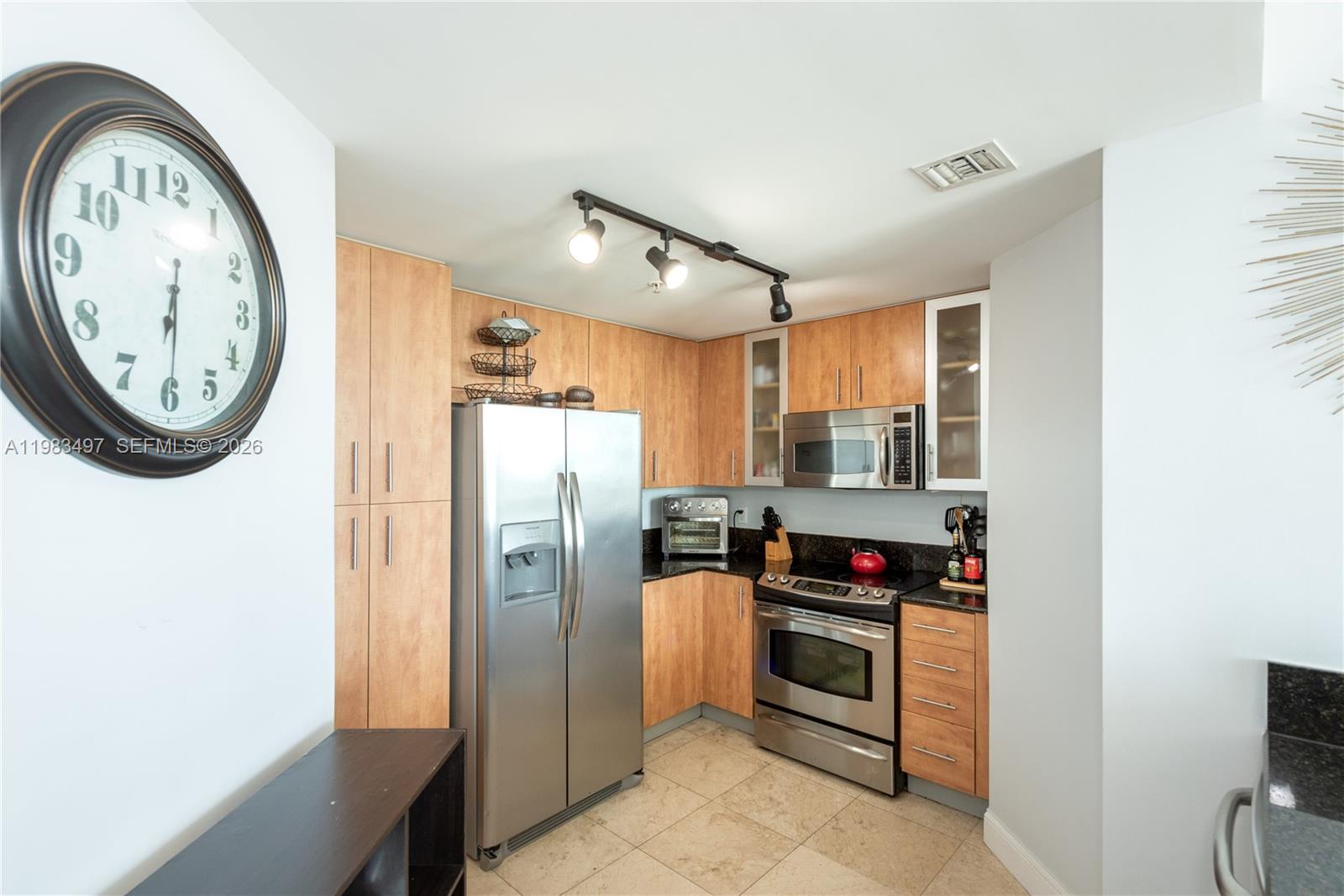 7910 Harbor Is Dr #502 North Bay Village, FL 33141