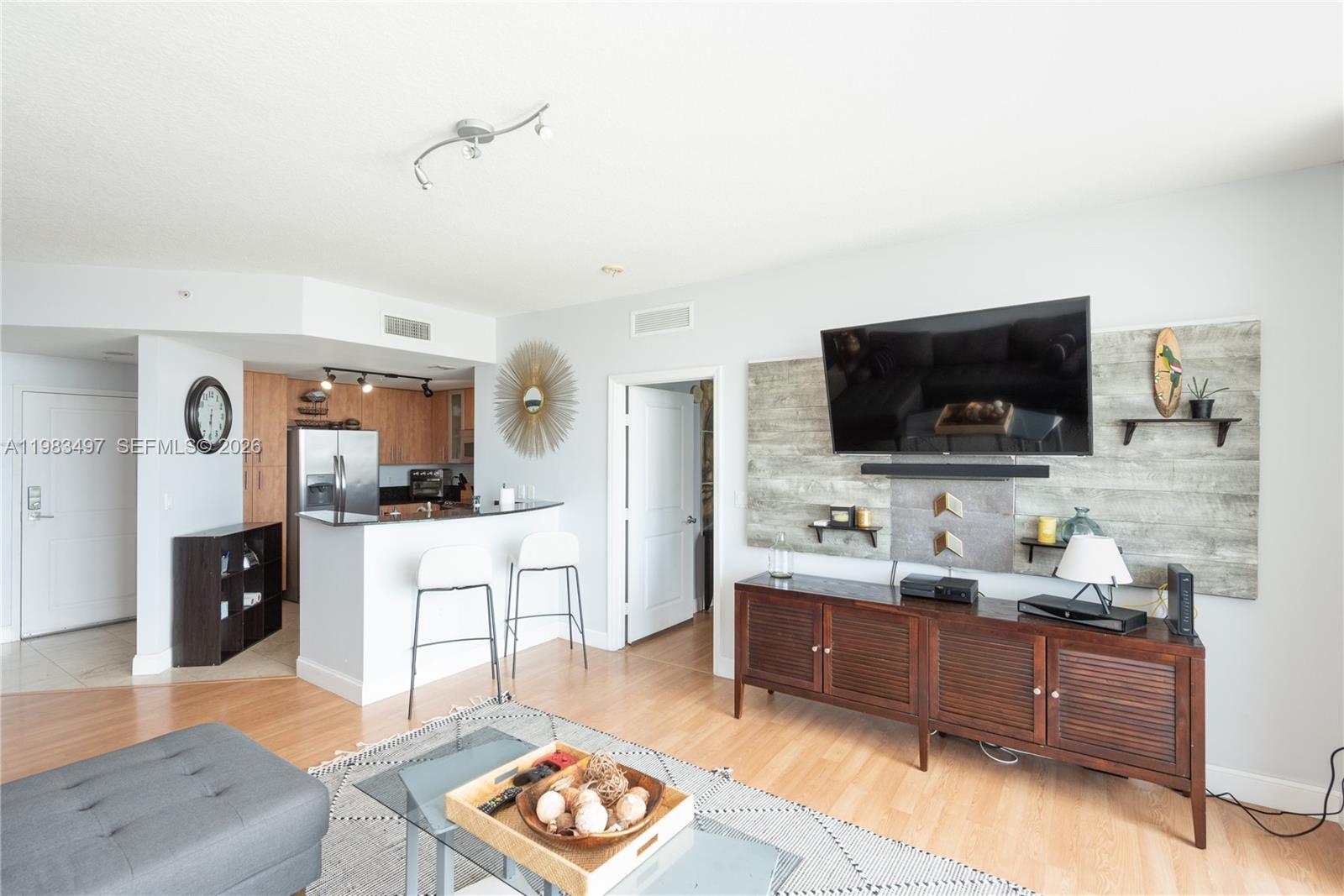 7910 Harbor Is Dr #502 North Bay Village, FL 33141