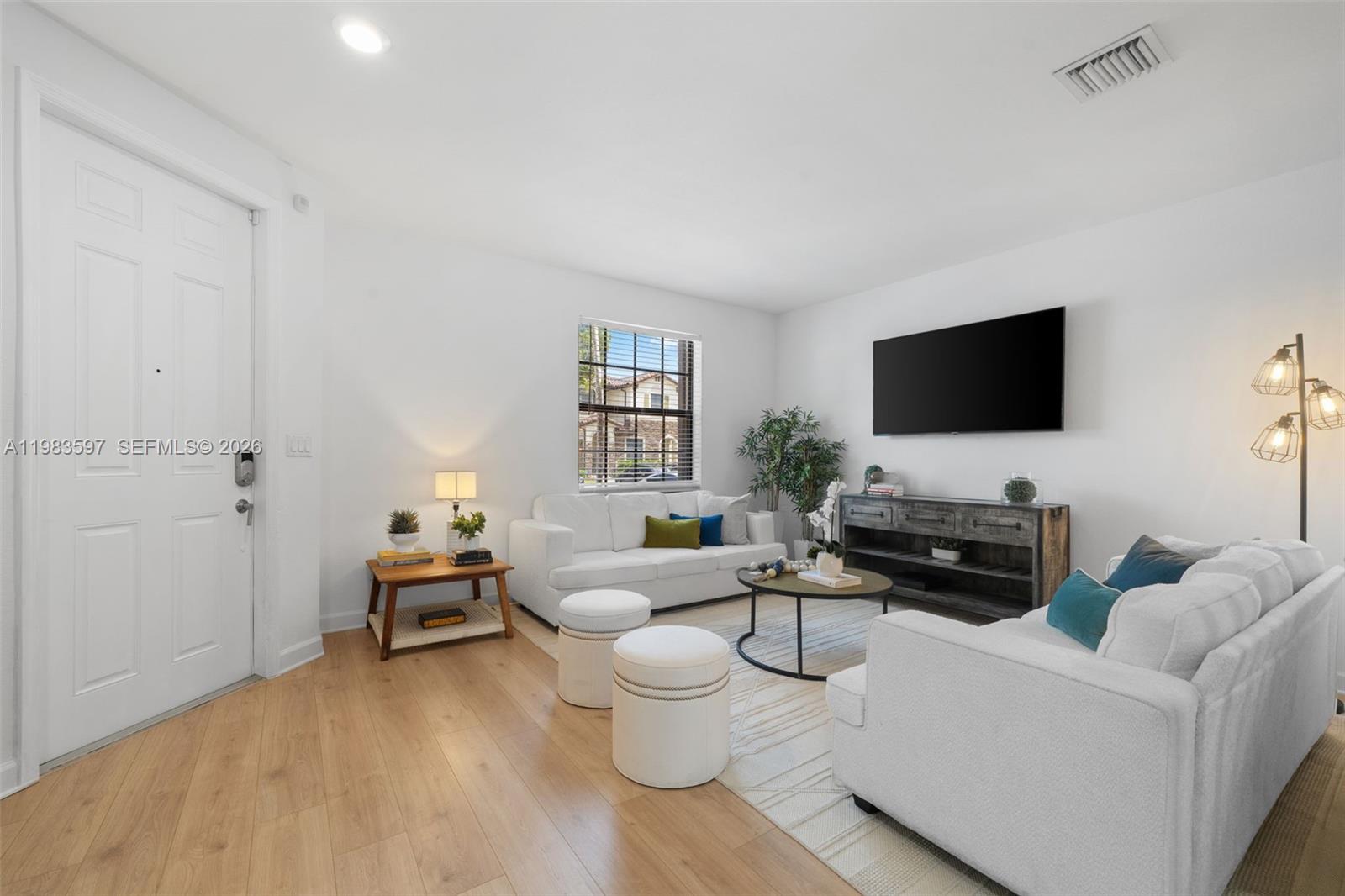 9380 W 33rd Ln Hialeah, FL 33018