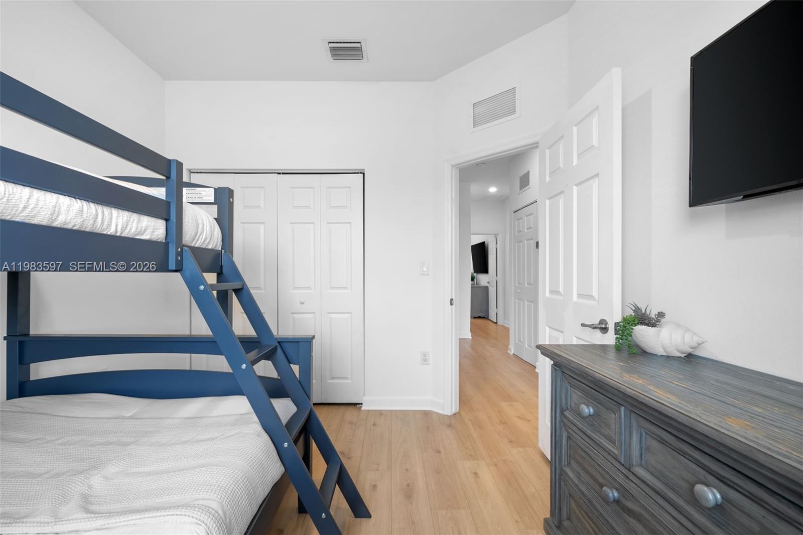 9380 W 33rd Ln Hialeah, FL 33018