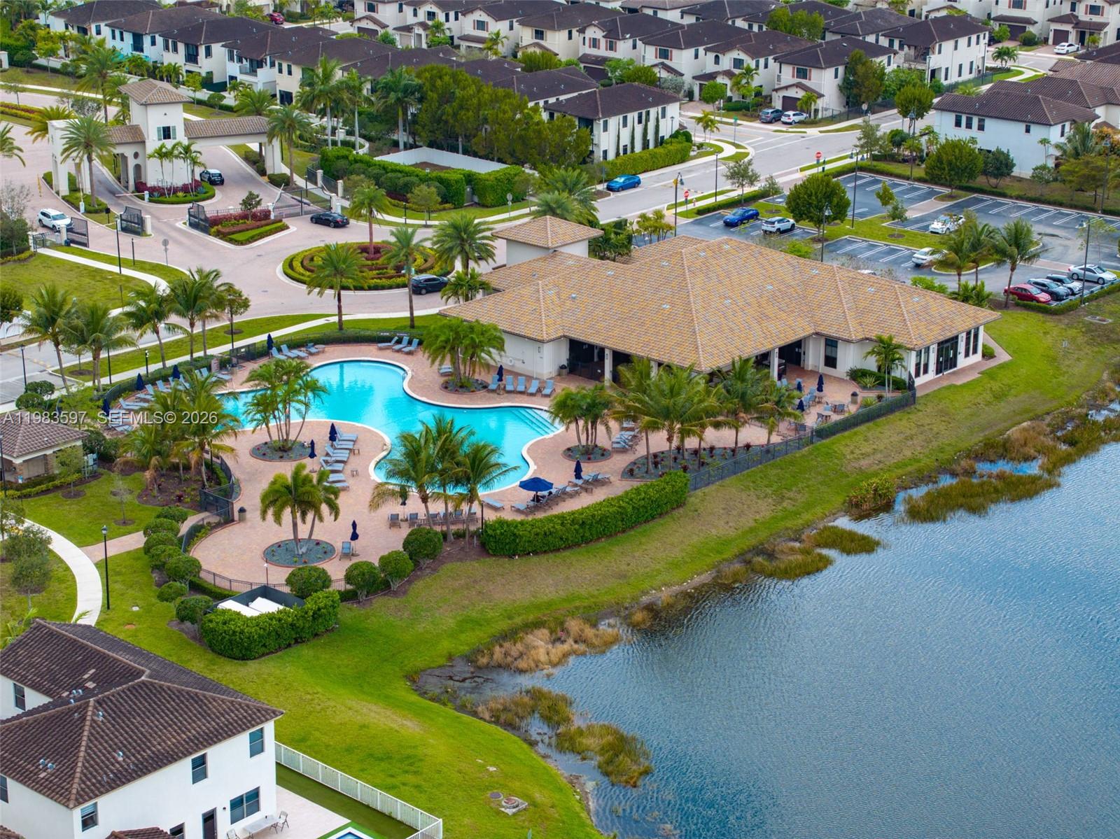 9380 W 33rd Ln Hialeah, FL 33018