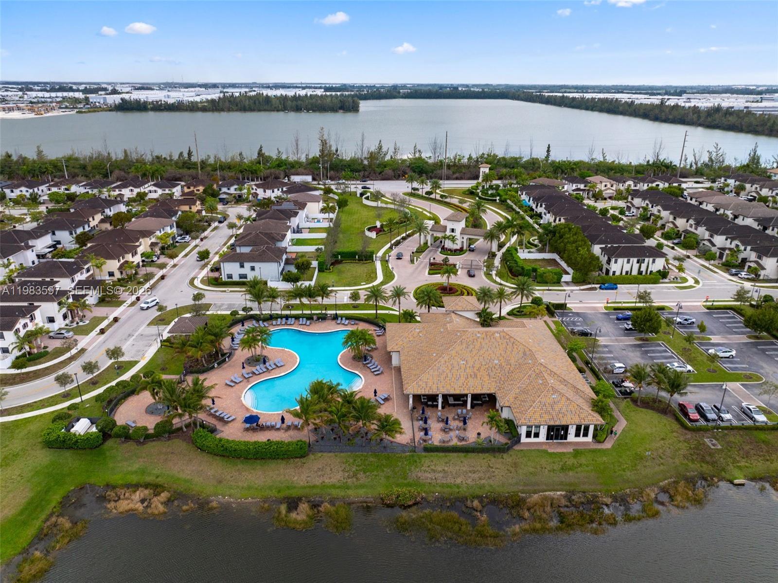 9380 W 33rd Ln Hialeah, FL 33018