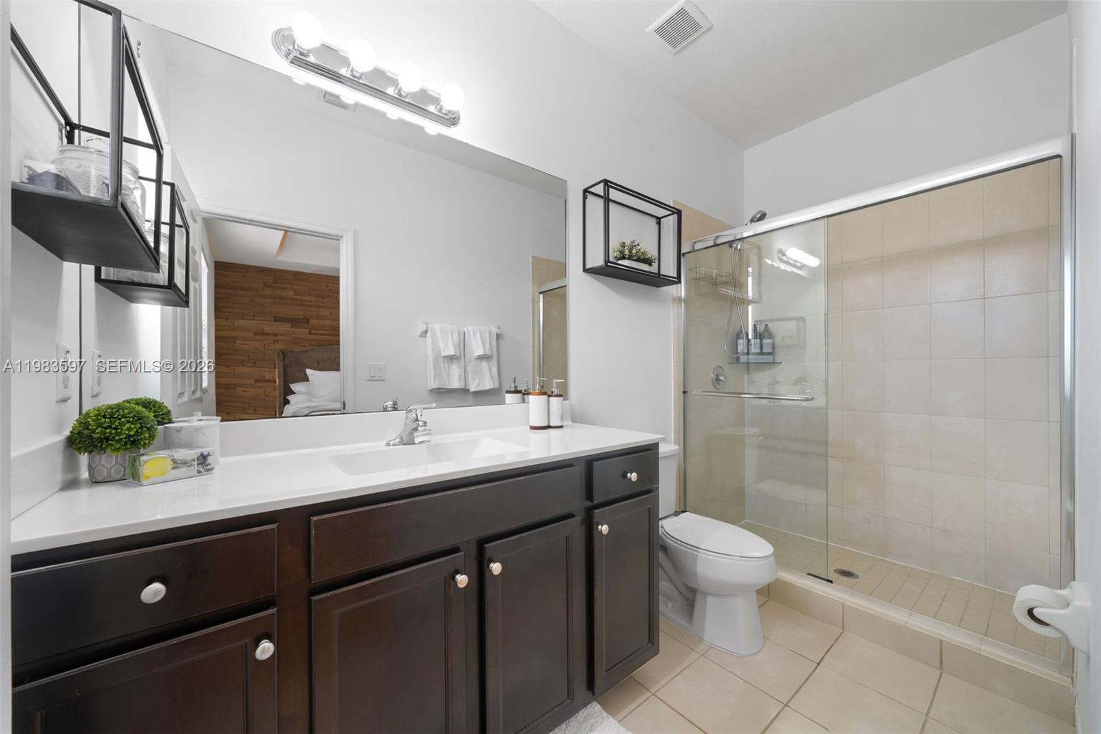 9380 W 33rd Ln Hialeah, FL 33018